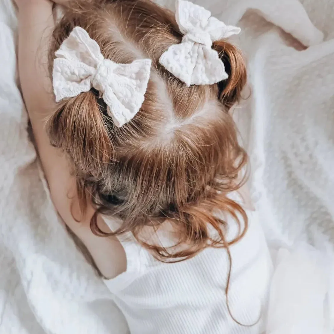 Classic Bow Clip - Azalea